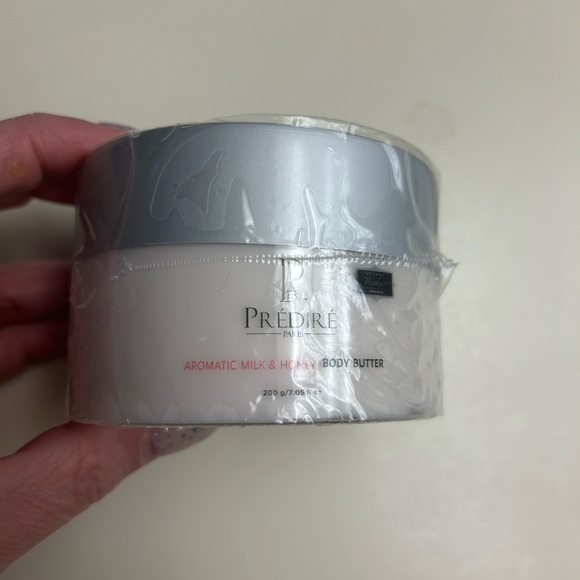 Prédiré Aromatic Milk & Honey Body Butter - Silver and White - Picture 4 of 4